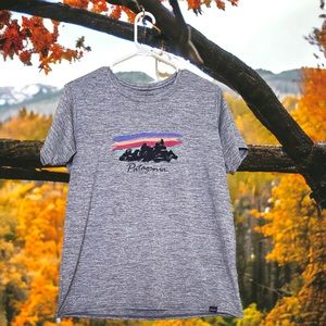 PATAGONIA Womens Short Sleeve Tee Shirt Bold Graphic Logo Gray Top Size L